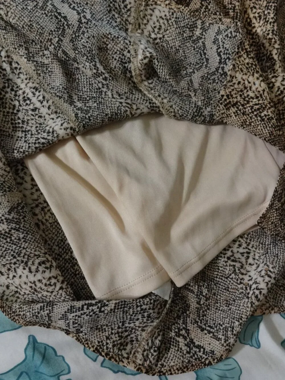lelis snake print skort xs